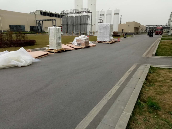 通威，激光摻雜機，卸車，拆箱，搬運入場